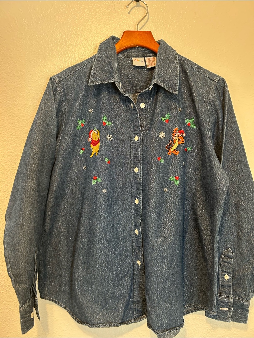 Disney VTG  Christmas with Winnie the Pooh & Tigger Embroidery
